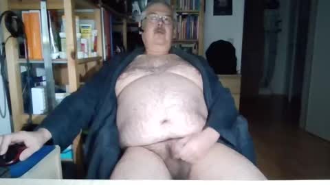 Snapshot of busibaer666 chatting on February 2026 05:15:01 AM busi online show from February 2026 05:15:01 AM