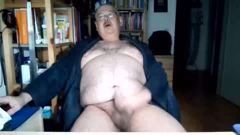 Snapshot of busibaer666 chatting on February 2026 01:56:02 AM busi online show from February 2026 01:56:02 AM