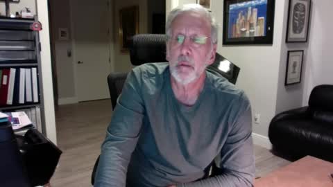 Snapshot of bustinout99 chatting on December 2024 03:58:01 AM afternoon wood online show from December 2024 03:58:01 AM