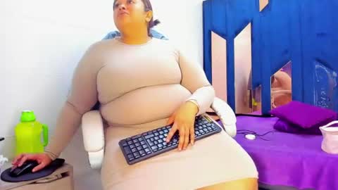 busty juicyy online show from July 2026 02:30:01 PM