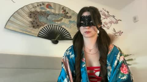 Snapshot of busy_bee69 chatting on June 2026 07:37:01 PM busy_bee69 online show from June 2026 07:37:01 PM