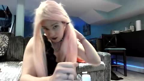 Snapshot of butchsissy416 chatting on February 2026 05:44:02 PM MisteressJ online show from February 2026 05:44:02 PM