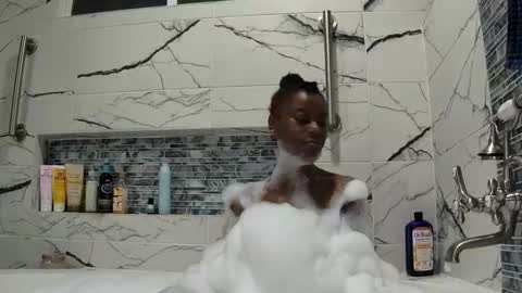 Goddess online show from November 2025 02:33:02 AM