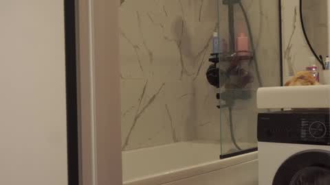 butteflai online show from April 2026 01:41:01 PM