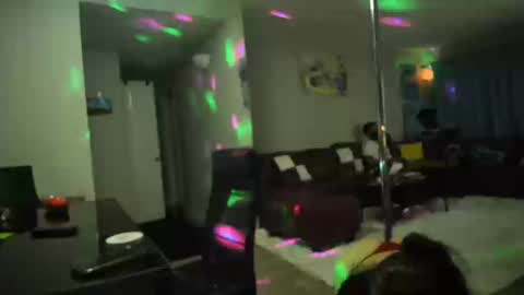 butter_pecanxoxo online show from October 2025 10:05:02 AM