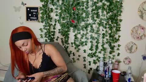 Snapshot of butterflybootyy chatting on November 2025 03:04:01 PM butterfly booty online show from November 2025 03:04:01 PM