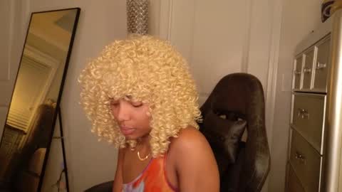 Snapshot of butterflybootyy chatting on December 2025 01:44:01 AM butterfly booty online show from December 2025 01:44:01 AM