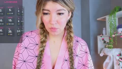 Snapshot of byteblush chatting on January 2025 08:18:02 AM Kira online show from January 2025 08:18:02 AM