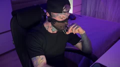 Snapshot of c10h15on chatting on January 2025 12:54:02 AM c10h15on online show from January 2025 12:54:02 AM