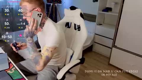 Snapshot of c10h15on chatting on February 2026 09:00:02 AM c10h15on online show from February 2026 09:00:02 AM