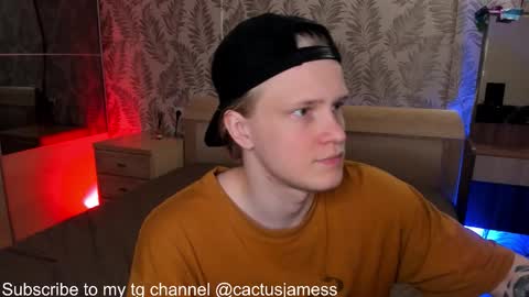 Snapshot of cactusjames_69 chatting on October 2025 07:10:02 PM James online show from October 2025 07:10:02 PM