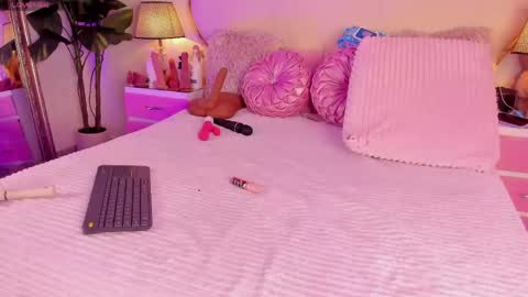 Cahitlin  online show from May 2026 07:14:02 AM