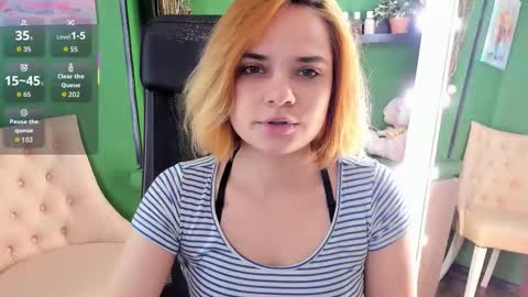 Snapshot of caitlin_crazy chatting on November 2025 08:36:02 AM Gina online show from November 2025 08:36:02 AM