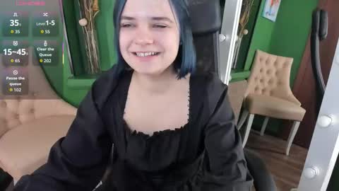 Snapshot of caitlin_crazy chatting on November 2025 09:58:01 AM Gina online show from November 2025 09:58:01 AM