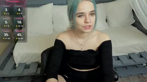 Snapshot of caitlin_crazy chatting on June 2026 10:29:01 AM Gina online show from June 2026 10:29:01 AM