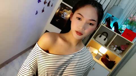 caitlin online show from May 2026 07:29:01 PM