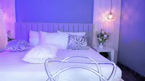 Snapshot of caitlyncouper chatting on October 2025 11:02:01 PM Caitlyn online show from October 2025 11:02:01 PM