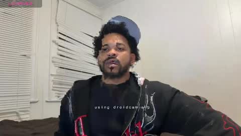 Snapshot of cakezoverfakez chatting on April 2026 04:34:01 AM longjohns online show from April 2026 04:34:01 AM