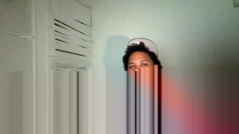 Snapshot of cakezoverfakez chatting on April 2026 06:19:01 AM longjohns online show from April 2026 06:19:01 AM