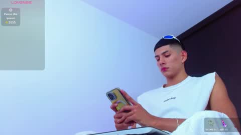 Snapshot of calavalerio chatting on March 2025 08:14:02 PM Valerio online show from March 2025 08:14:02 PM