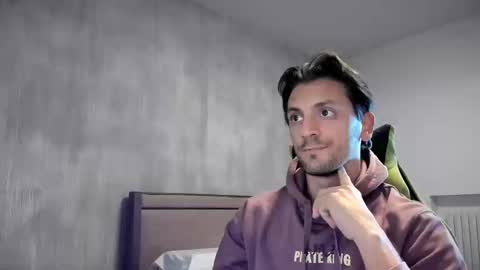 Snapshot of calciatore94 chatting on October 2025 12:52:02 PM Marco online show from October 2025 12:52:02 PM