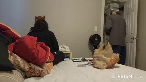 freakslikeus online show from April 2026 04:48:01 PM