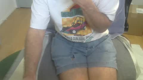 Snapshot of califun4u chatting on January 2025 11:01:02 PM califun4u online show from January 2025 11:01:02 PM