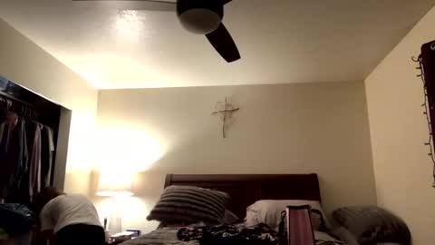 Snapshot of calishop1 chatting on January 2025 02:37:02 AM calishop1 online show from January 2025 02:37:02 AM