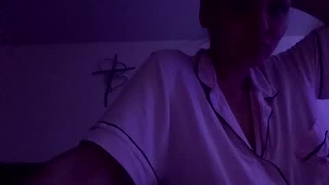 Snapshot of calishop1 chatting on February 2025 03:34:01 PM calishop1 online show from February 2025 03:34:01 PM