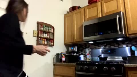 Snapshot of calishop1 chatting on February 2025 04:44:02 AM calishop1 online show from February 2025 04:44:02 AM