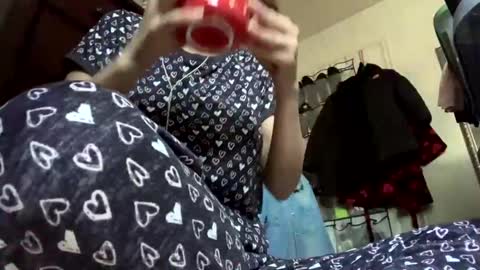 Snapshot of calishop1 chatting on February 2025 03:26:01 PM calishop1 online show from February 2025 03:26:01 PM