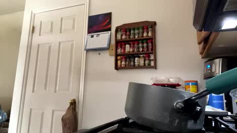 Snapshot of calishop1 chatting on November 2025 07:35:01 PM calishop1 online show from November 2025 07:35:01 PM