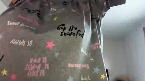 Snapshot of calishop1 chatting on December 2025 04:27:01 PM calishop1 online show from December 2025 04:27:01 PM