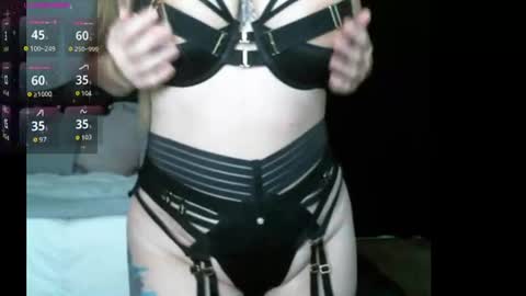 calistarayne online show from July 2026 06:11:01 AM