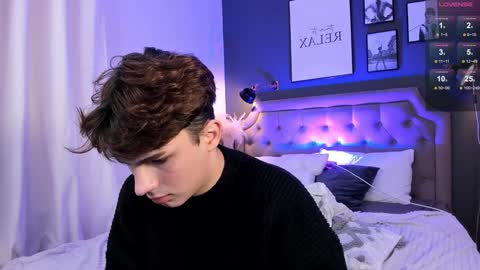 Call me Leo online show from December 2024 05:37:01 PM