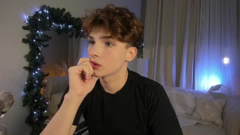 Call me Leo online show from January 2025 06:52:01 AM