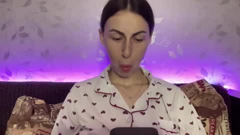 Anna online show from January 2025 10:07:02 PM