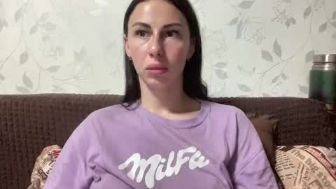 Anna online show from October 2025 07:43:01 PM