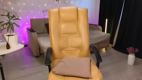 Dasha       inst       dasha is nice online show from February 2026 07:51:01 AM