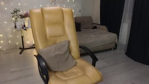 Dasha       inst       dasha is nice online show from May 2026 09:27:01 PM