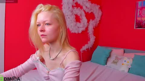 Robin online show from November 2025 03:48:01 AM