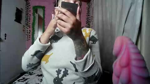 paula online show from February 2026 04:50:02 AM