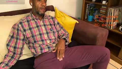 Snapshot of callmeelmore chatting on April 2026 03:18:01 AM My name is Robert Dont be shysay hi I love to chat. For requests or dirty talk please use tips online show from April 2026 03:18:01 AM