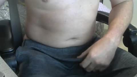 Snapshot of callmeroger33 chatting on November 2025 04:40:02 PM callmeroger33 online show from November 2025 04:40:02 PM