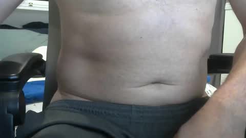 Snapshot of callmeroger33 chatting on December 2025 04:57:01 PM callmeroger33 online show from December 2025 04:57:01 PM