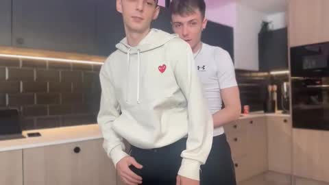 Snapshot of callumandcole chatting on December 2025 04:27:01 PM ColeCallum online show from December 2025 04:27:01 PM