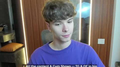 Snapshot of calvin_loves_you chatting on April 2026 05:23:01 PM Hey I am Calvin online show from April 2026 05:23:01 PM