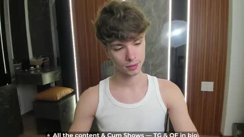 Snapshot of calvin_loves_you chatting on April 2026 12:52:02 PM Hey I am Calvin online show from April 2026 12:52:02 PM