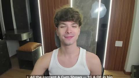 Snapshot of calvin_loves_you chatting on April 2026 05:18:01 PM Hey I am Calvin online show from April 2026 05:18:01 PM