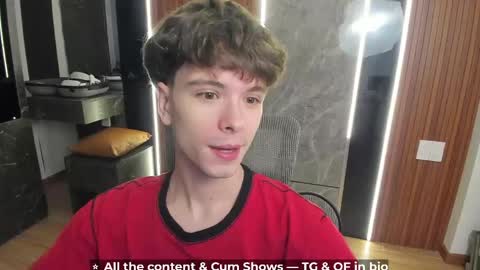 Snapshot of calvin_loves_you chatting on May 2026 06:09:01 PM Hey I am Calvin online show from May 2026 06:09:01 PM